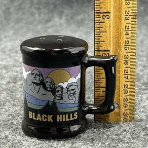 Vintage MINI Salt Shaker Black Hills South Dakota Mount Rushmore KWC Korea